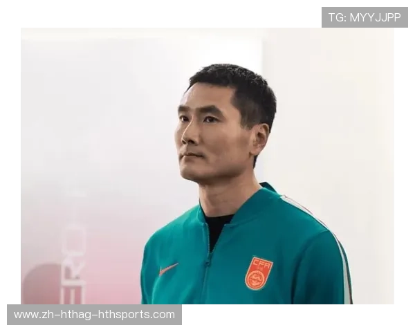 解读国足最新名单因伤情影响 李杨和李镇全获官方征调入队